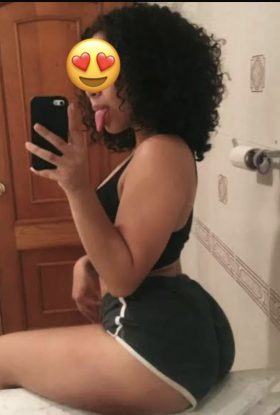 Squirting beauty