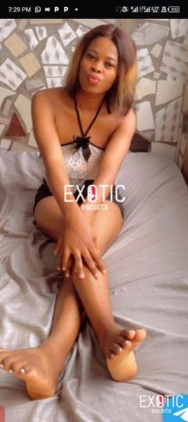 Bella, escort in Owerri, Nigeria (photo 3)