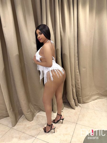 Zuri, escort in Lekki Phase 1, Nigeria (photo 2)